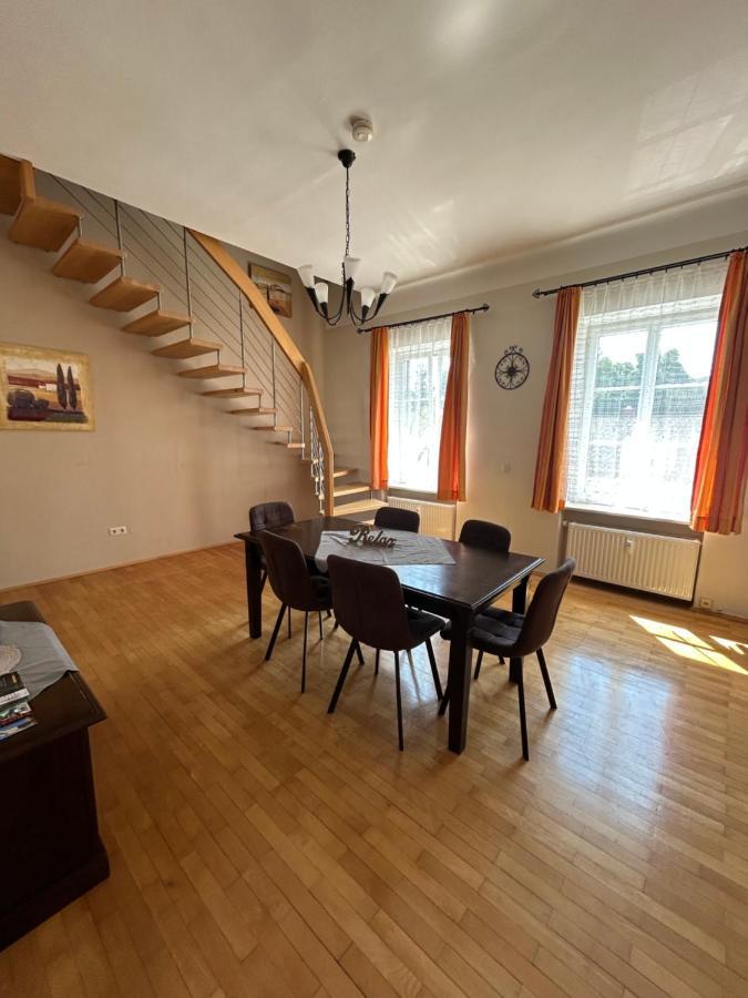 Grosse Apartment