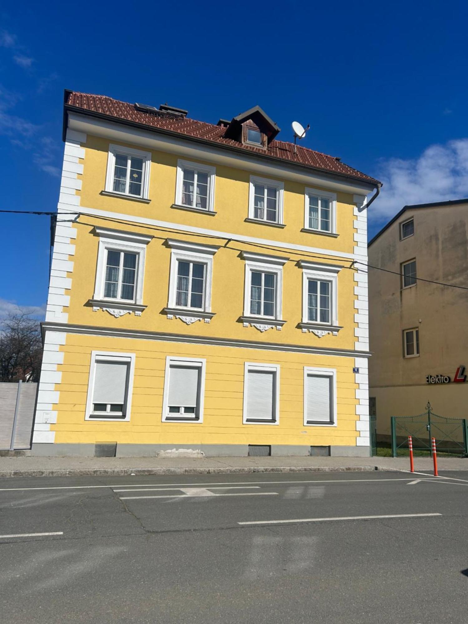 Grosse * Klagenfurt am Woerthersee